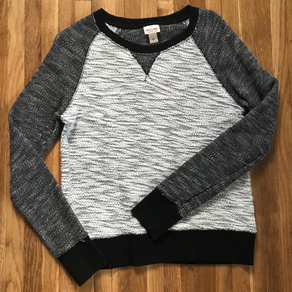 NWOT Mossimo pullover sweater